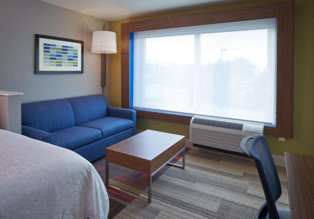 Holiday Inn Express Doral Miami By Ihg Exterior photo