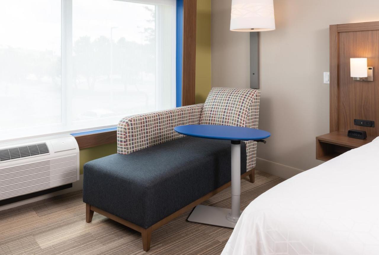Holiday Inn Express Doral Miami By Ihg Exterior photo